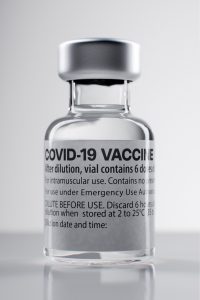 Photoreal 3d image of vaccine vial, created by Chrisoph Kuehne, SayoStudio